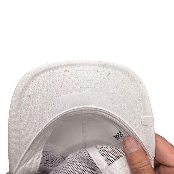 Travis Mathew Men's Snapback Mesh Trucker Ball Cap Hat White Adjustable - Picture 8 of 9